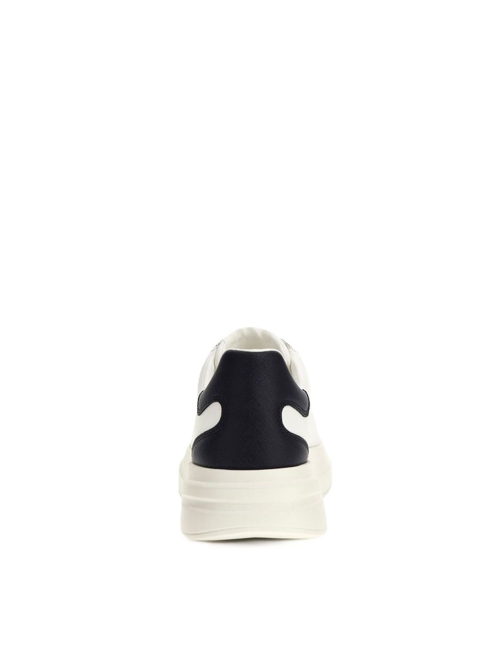 Sneakers uomo in ecopelle Elba con dettaglio a contrasto FMPELBLEA12 Guess