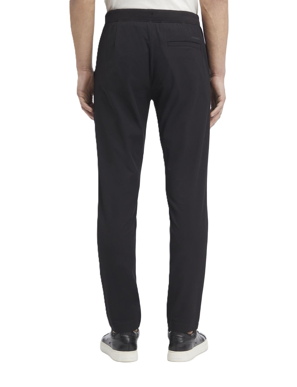 Pantaloni jogger uomo in tessuto tecnico K10K113809 Calvin Klein